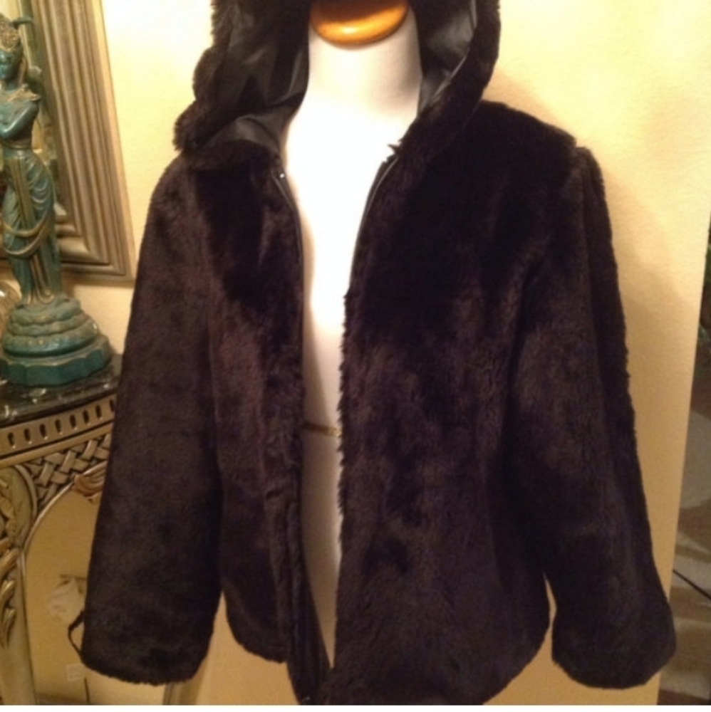 NEW Cute Black Mink Faux fur Jacket W/ Hood Size Medium~ PRISTINE Condition